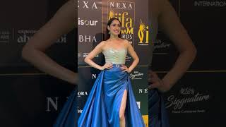 #PragyaJaiswal looks stunning in her pretty ensemble as she attends the green carpet #IIFA 🤍✨😍