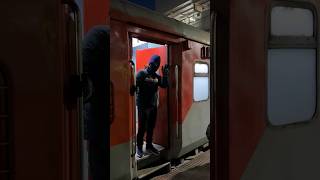 Sleeper Class Me Train Journey🥶| Sealdah To Malda Town #travelwithshailen #shorts #viral #minivlog