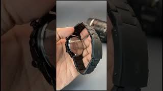 Watch black colour for men's..