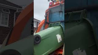 Dennis Elite 6 Refuse Truck on Garden Waste, YXT #shorts