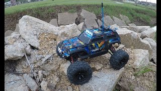 Traxxas Summit 1/16th Crawling Concrete Rubble Pile