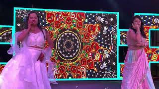 Varsha and Aayushi's dance wedding Performance, Laung Laachi - Sundali Sundali Choreography