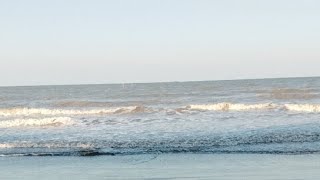 Menikmati Senja di Pantai