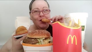 MUKBANG MCDONALD'S (MC Menù + panzerotti) scusate l'audio e le lacrime 😕