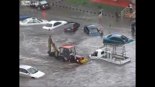 Потоп в Одессе ,плавают машины  Flood in Odessa,Ukraine