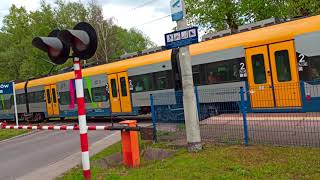 Przejazd kolejowy/przystanek Kraków Bieżanów Drożdżownia [PL] - 27.04.2024 (rr crossing/train stop)