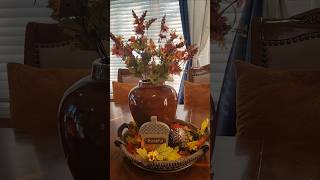 How To Create A Rustic Fall Centerpiece/ Quick And Easy 🍁 #homedecor #diy #fall #youtubeshorts