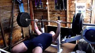 100kg benchpress x 6 125kg squat x 10