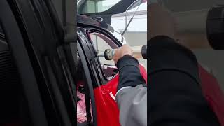 How To Install a Windshield With Polyurethane Sealant?