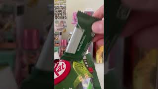 Try Matcha Kit Kats W/Me!#matcha#cafe#asmr#kitkat@kitkat#japanesefood#japan#sanrio#review#asthetic