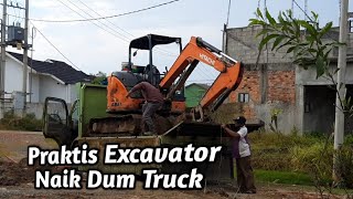 Ternyata begini Cara nya Exca Naik Truck