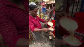 The best sugarcane juice seller ? #bangladesh #bangladeshivlogger #bangladeshifood