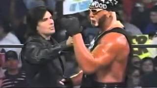 Hollywood Hogan challenges Randy Savage - WCW Monday Nitro - 2/9/98