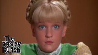 Cindy Brady Freezes on Live Television