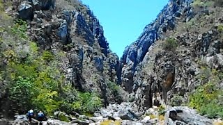 CÂNION DAS BANDEIRINHAS  |  TREKKING PELA SERRA DO CIPÓ