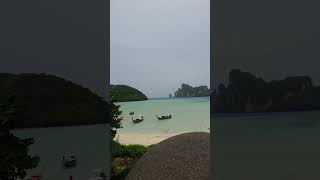 it seems a storm is starting on Phi Phi island