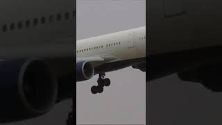 Airbus A330 Go around after Severe Windshear! | Daily dose of Aviation #shorts #aviation