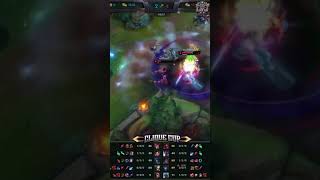 Best Outplay League of Legends [Clique Cup] How to Play League of Legends