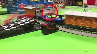 EPIC SLOT CAR THOMAS TRAIN JUMP