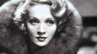 Marlene Dietrich "Candles Glowing" (Blonde Venus In Furs n°1).