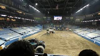 Monster Jam /// Black Pearl pulls off big air /// in Toledo.