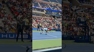 Novak Djokovic pulls of tricks during rally vs. Juan Martín del Potro at US Open