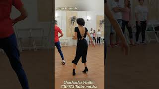 Taller de Chachacha Pasitos #shorts 230923 musica #salsa #bachata #tiktok @angelaimambo