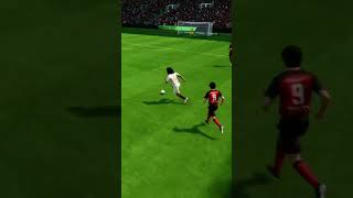 Super remate de Gullit - FC 24