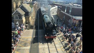 Famous train The Flying Scotsman stops off at Lincoln Central