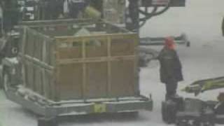 LuggageMonkeys.flv