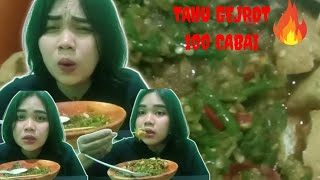 MAKAN TAHU GEJROT 100 CABE !! || TENGGOROKAN NYA AUTO PANASss