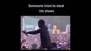 someone tried to steal Travis Scott shoes