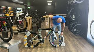 Unboxing: Ultra rare Ltd edition Chrome Diamondflake €17k Trek Speed Concept at Wheelworx, Dublin