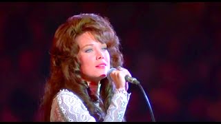 Coal Miner's Daughter by Sissy Spacek (1980) Stereo HD Michael Apted; Tommy Lee Jones