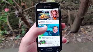 YouTube Vs S4 mini