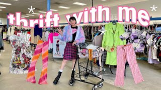 THRIFT WITH ME // thrifting iconic *Y2K* essentials for YOU!!!