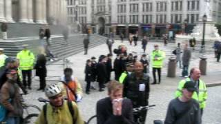 Exchanging Places: Not all cyclists go through Red Lights, St Pauls, London