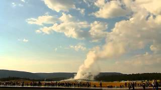 Yellowstone   Old Faithful geyserl