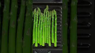 Asperges grillées, gremolata à l’huile de chanvre