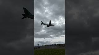 Aer Lingus A320 flying over #manchesterairport