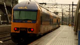 NID/DDZ 7528 departing @ Amsterdam Central Railroad Station