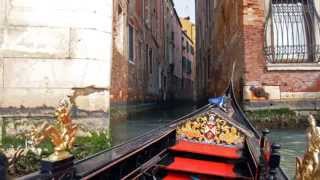 Venise  -  Musarderie en Gondole (Quartier de Rialto)