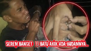 SEREM‼️pemuda ini memiliki batu akik yang ada hodamnya tidak bisa di lepas dari jari tangannya