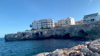 Mallorca - Cala Parbacana - Meer und kleine Höhlen