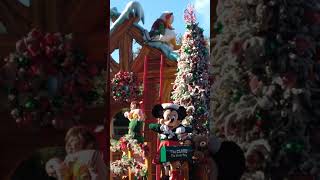 mickey Christmas Disneyland parade 2022 #scrooge