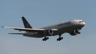 United Airlines Boeing 777-300ER N799UA landing at Zurich Airport