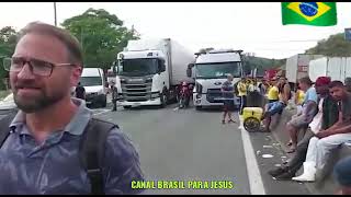 Atenção! Paralisação dos caminhoneiros é motivada por acreditar em fraude no resultado das eleições.