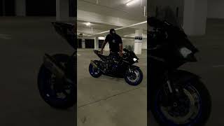 2021 Kawasaki Zx10r with Akrapovic Exhaust. Revs and Exhaust sound