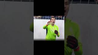 Komiczna sytuacja podczas meczu legend! Co zrobił Iker Casillas!#shorts  #football #algorithm #funny