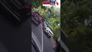 WATCH HOW TOURIST MAKING STUNT ON ROADS IN GOA, BREAKING ALL THE RULES.